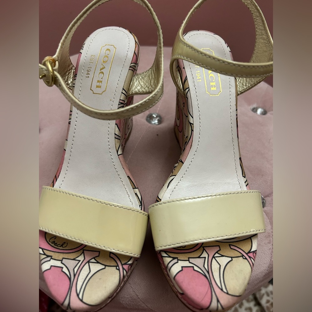 Coach Women's Gold and Pink Sandals